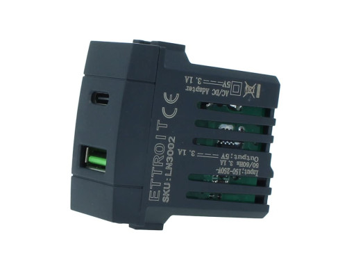 USB-розетка (2 USB-роз'єми типу C + USB-A)